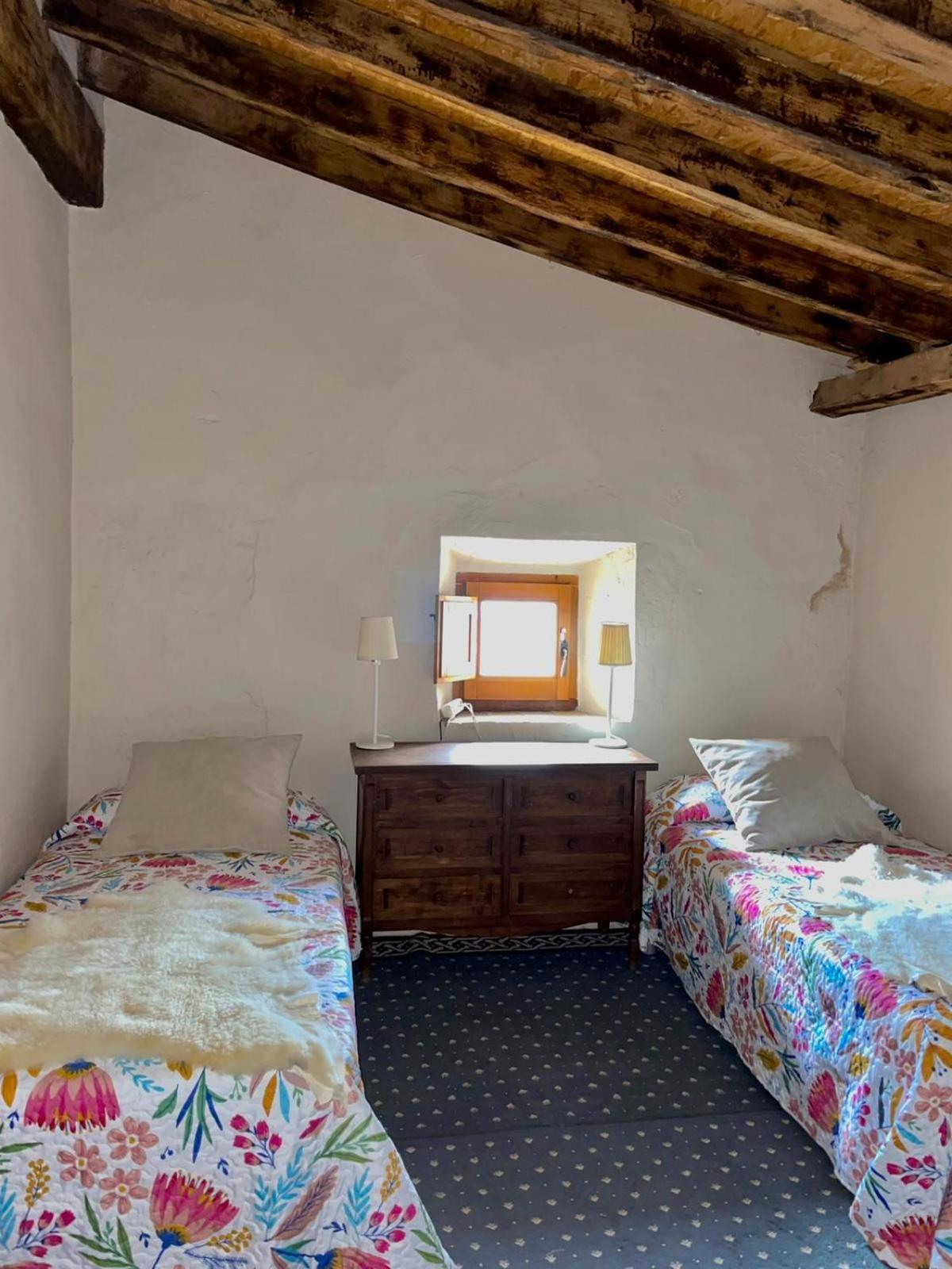 Maison d'hôtes Requesens à La Jonquière Chambre photo